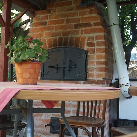 Piri Vendeghaz Hotel Hajduboszormeny Luaran gambar