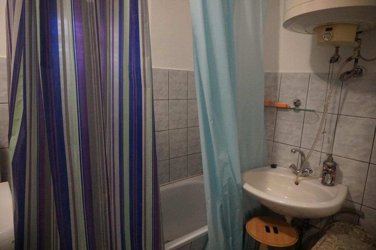 Piri Vendeghaz Hotel Hajduboszormeny Luaran gambar