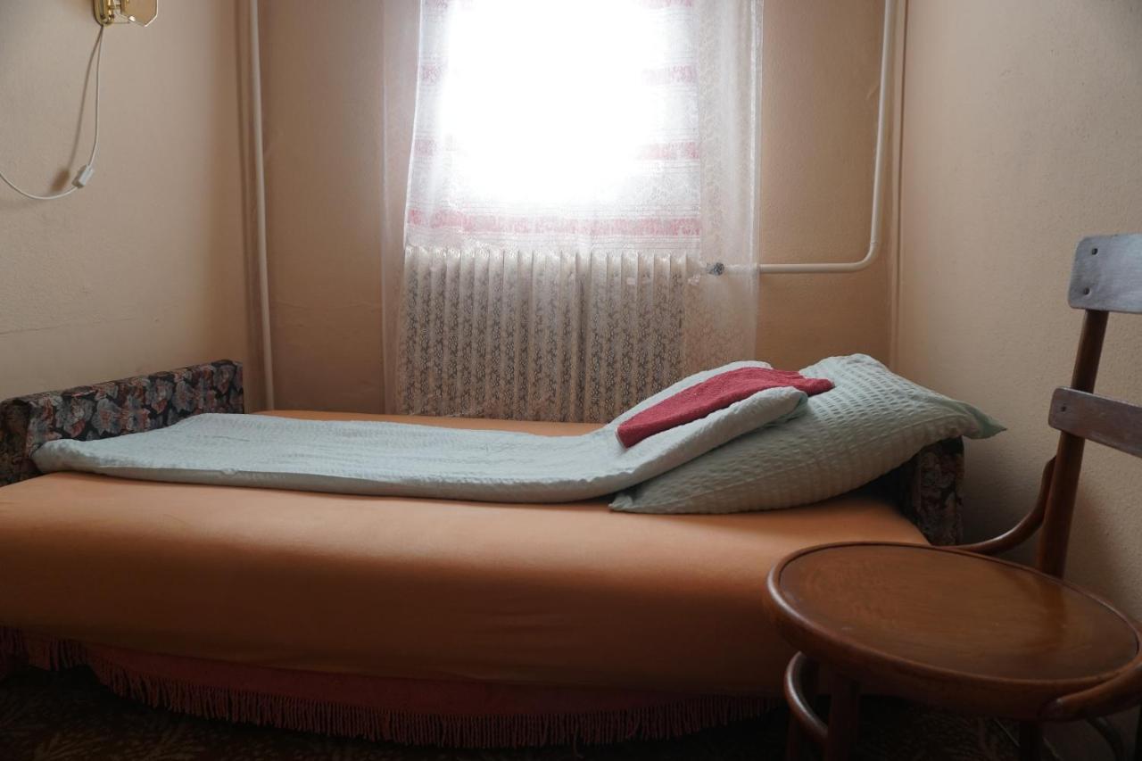 Piri Vendeghaz Hotel Hajduboszormeny Luaran gambar