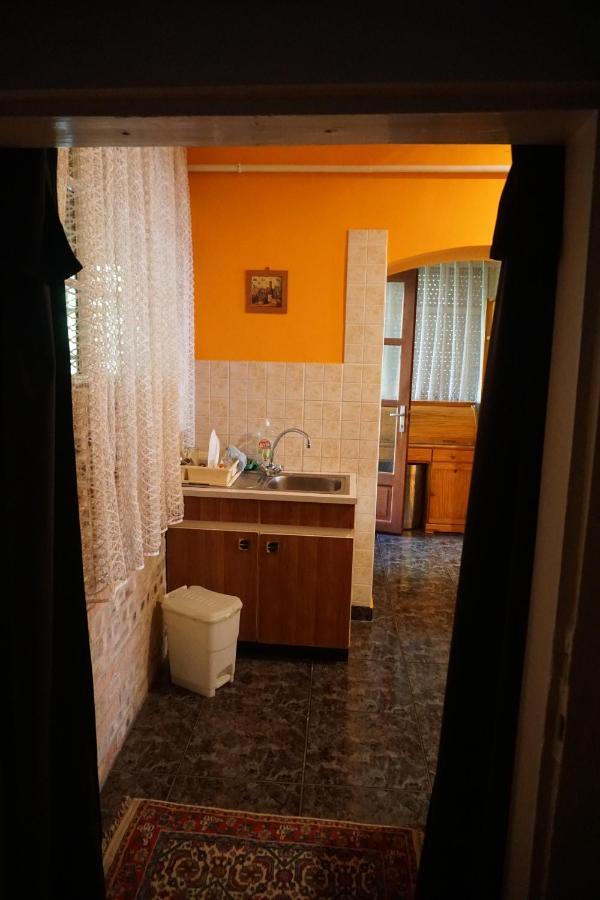 Piri Vendeghaz Hotel Hajduboszormeny Luaran gambar